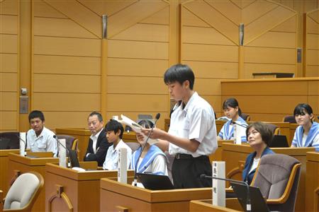 中学生議会　議員役