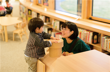 高校生まで医療費を助成！子育てがしやすいまち。