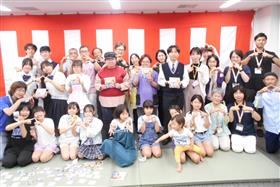 お披露目会全体写真